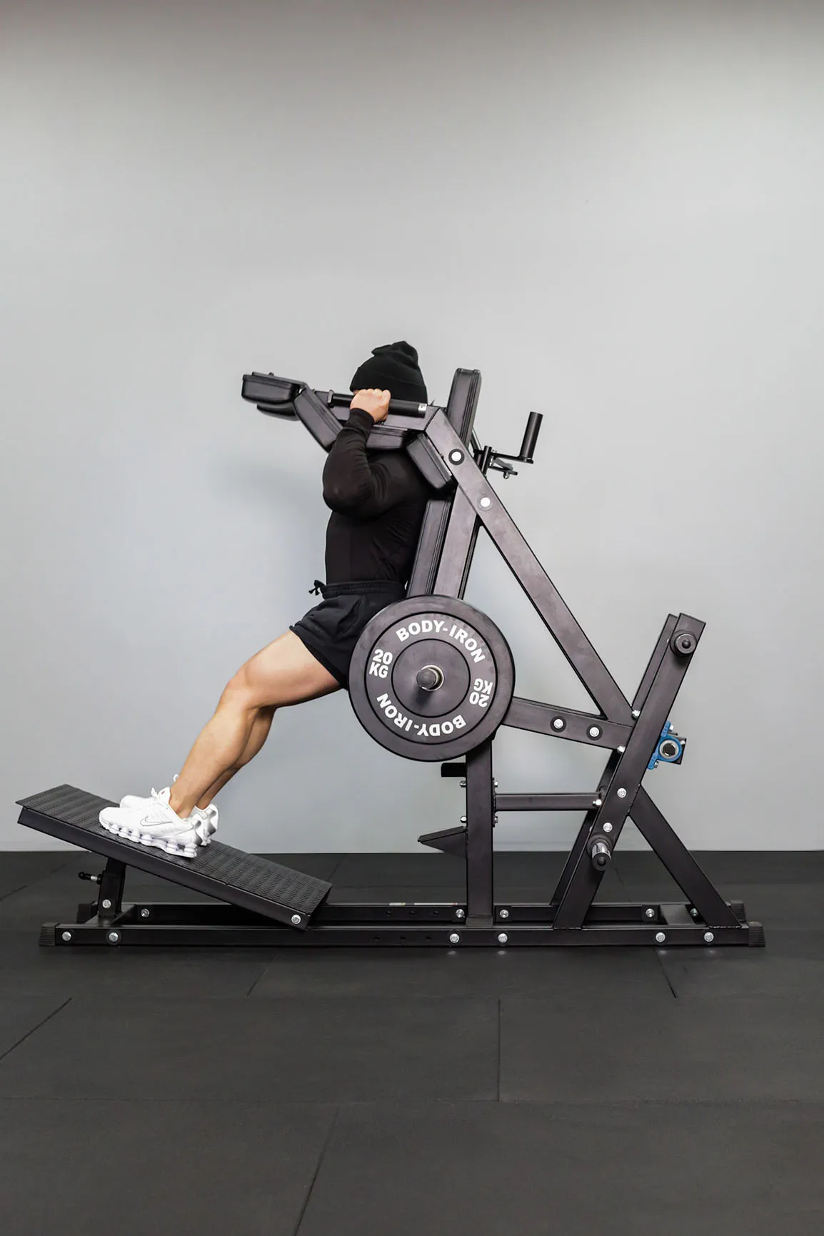 Body Iron Front Squat & Hack Squat Machine