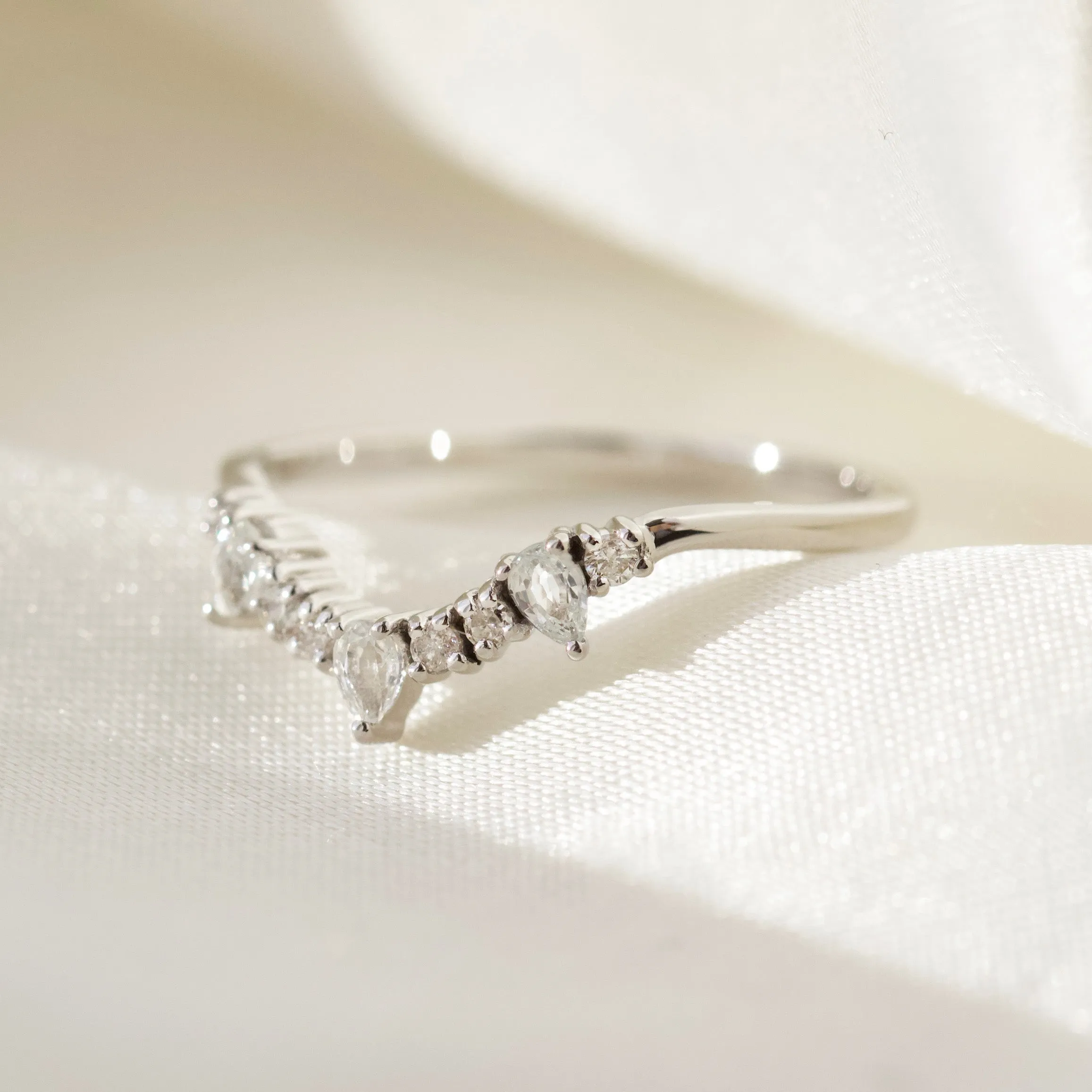 Diamond & Sapphire Droplet Hugging ring