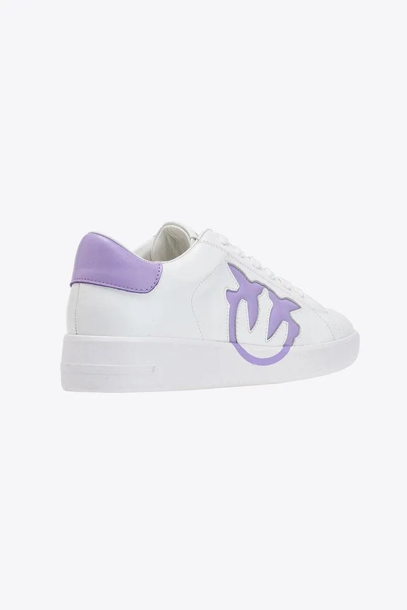 Flat sneakers logo
